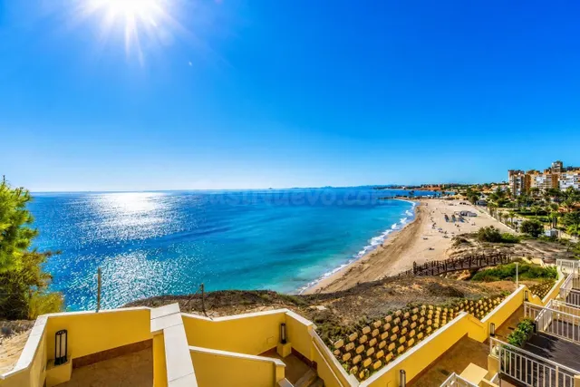 Amplio apartamento en Aguamarina, 50m de la playa — 2