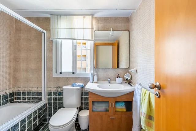 Amplio y moderno piso en Las Salinas, Roquetas de Mar por €240.000 — 44