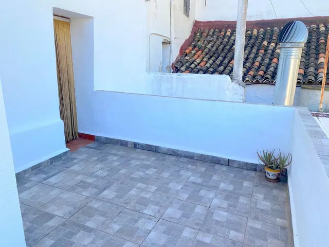 CASA REFORMADA CON TERRAZA — 20
