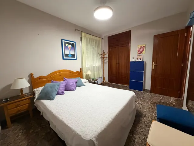 Espectacular Chalet en La Pobla de Vallbona - Ideal para Vivir — 30