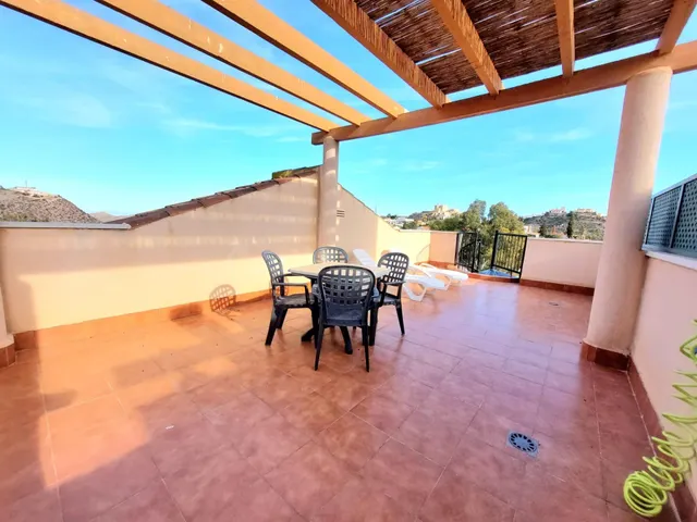 Ático de 2 dormitorios y amplia terraza solárium en Los Coll - foto 3