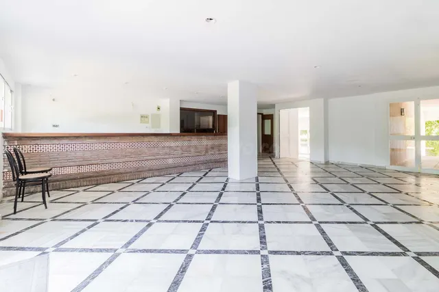 Negocio 4 habitaciones 236m² en venta - Costa Del Sol — 4
