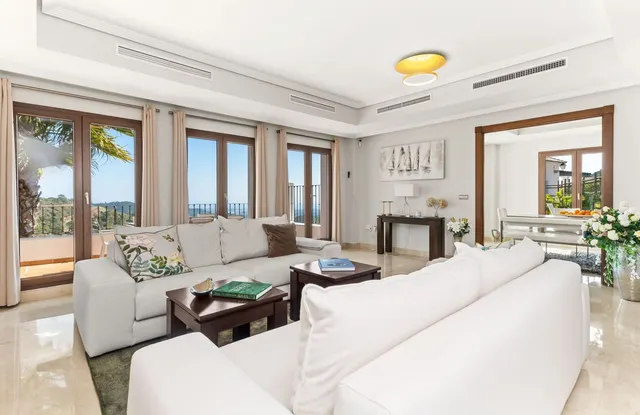 Chalet 5 habitaciones 336m² en venta - Costa del Sol — 8