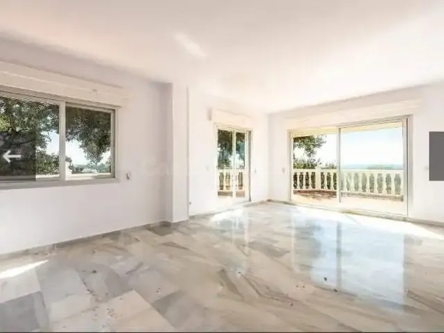 Chalet con Vistas Infinitas 360º al Mar | Piscina, Gran Parcela y Máximo Potencial — 7