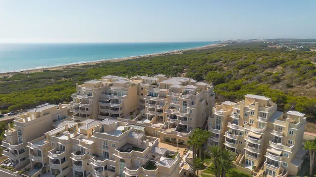 Apartamento 2 habitaciones 112m² en venta - Urbanizaciones — 32