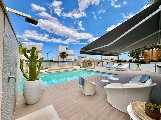 Villa 4 habitaciones 252m² en venta - Bellavista — 45