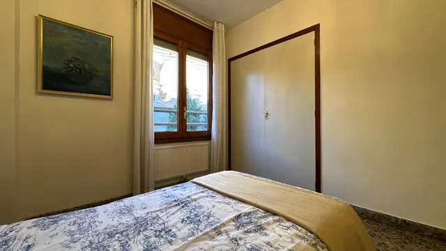 Exclusiva vivienda de 4 dormitorios con amplia plaza de garaje en pleno centro de Zaragoza — 20