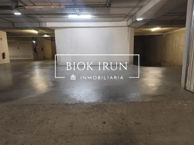 Garaje cerrado de 16 m2 en venta en alto arretxe, Irun — 6