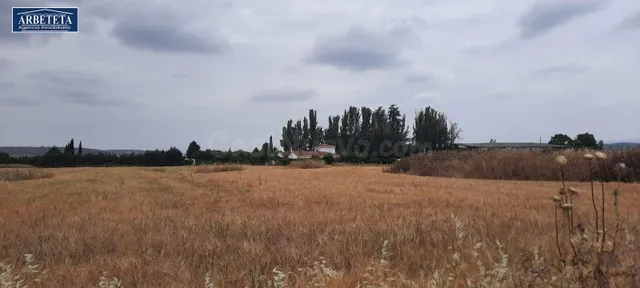 INMOBILIARIA ARBETETA PONE EN VENTA TERRENO URBANIZABLE EN H - foto 2