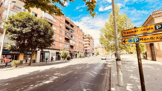 Gran ático reformado de cuatro dormitorios con magnífica terraza — 30