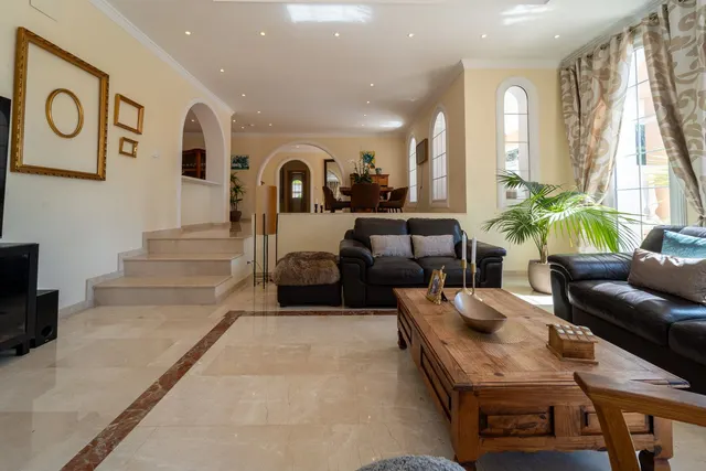 Chalet 5 habitaciones 555m² en venta - Riviera del sol — 45