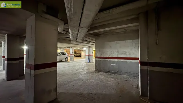 PISO EN VENTA 2 GARAJEs  Y 2 TRASTEROS — 27