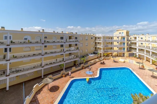 Amplio apartamento en Aguamarina, 50m de la playa — 22