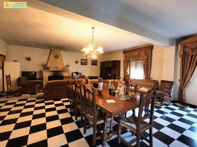 Chalet en venta — 8