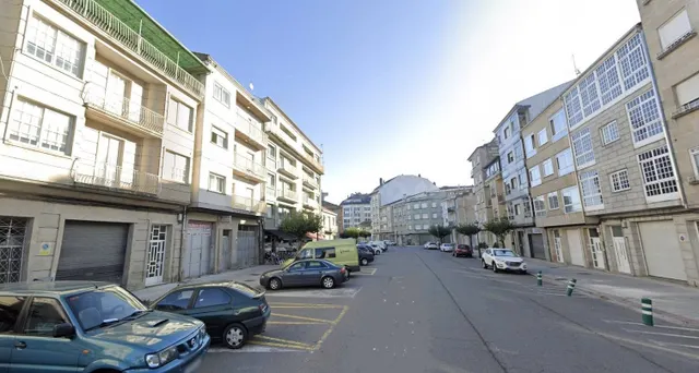 Venta piso en O Carballiño (Ourense) - foto 2