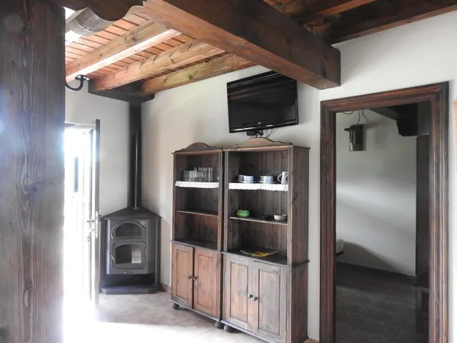 POSADA CON MUCHO ENCANTO EN CABUÉRNIGA.- — 36