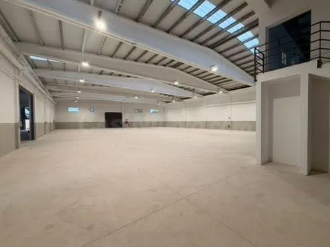 NAVE INDUSTRIAL  EN REUS CON GRAN PATIO PRIVADO — 2