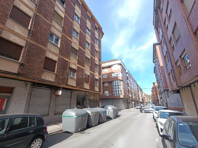 Local Comercial en Venta en Langreo (Sama) - 177 m2 - foto 2