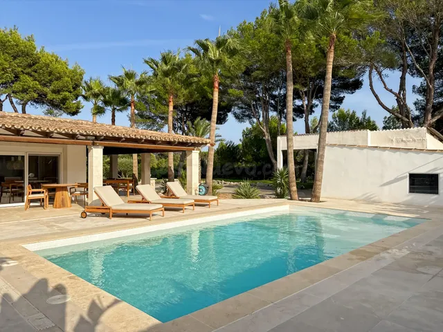 Villa Mediterránea de Lujo a Pocos Minutos de Playa de Muro
