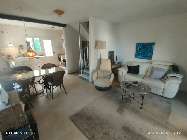 Estupenda casa adosada en esquina cerca de la playa de Guardamar del Segura — 8