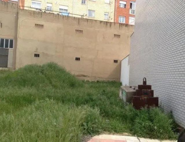 TERRENO URBANO EN TROBAJO DEL CAMINO — 3