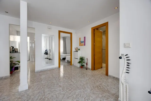 Apartamento de dos dormitorios, en primera línea, con fantásticas vistas al mar — 23