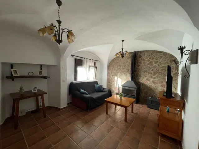 CASA REFORMADA EN TORREQUEMADA - foto 4