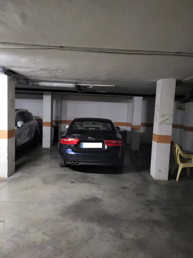 Duplex reformado junto al paseo marítimo y el parque Reina Sofía. — 37