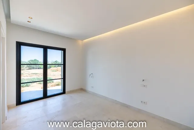 Villa de lujo de nueva construcción — 31