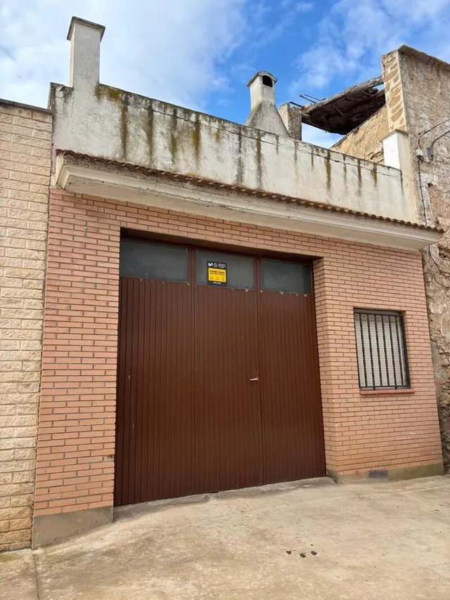 Casa 3 habitaciones 275m² en venta - Escatrón — 33