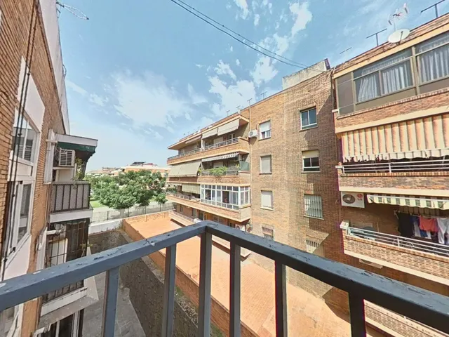 ¡¡ PISO CON PLAZA DE GARAJE Y TRASTERO EN SANTA ROSA !!