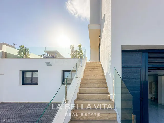 Villa 6 habitaciones 406m² en venta - Urbanización Perla del - foto 5