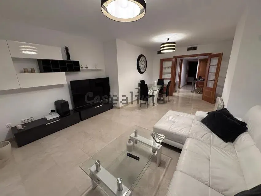 Piso 3 habitaciones 137m² en alquiler - Penya-Roja