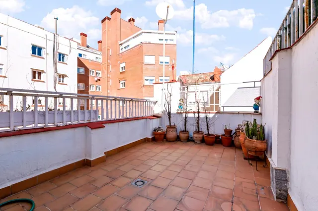 Ático con terraza de 12 m2 en el barrio de salamanca – zona goya — 2
