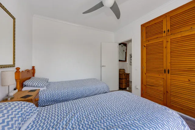 Chalet con parking, piscina, solarium y vistas despejadas! — 28
