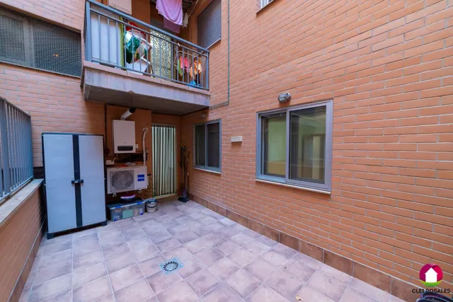 VIVIENDA DE PROTECCIÓN OFICIAL — 15