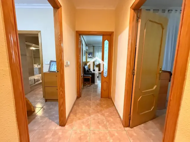 Espectacular casa pareada reformada en san vicente del raspeig: 142m2, 5 dormitorios, patio y terraza con solárium — 11