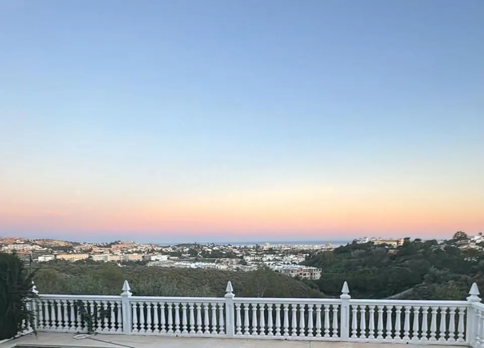 Chalet 4 habitaciones 377m² en venta - Riviera del sol