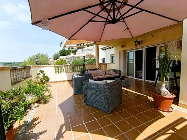 ¡Gran Oportunidad! Villa de Ensueño a Solo 635.000 € en Orihuela Costa — 35