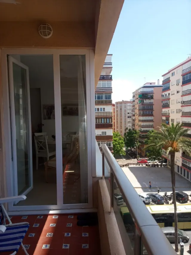 Alquiler de temporada /Uso distinto de Vivienda - 2 Dormitorios - Avenida — 6