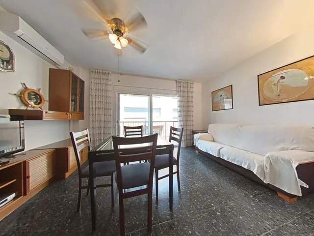GRANDE PISO CALLE VALENCIA — 17