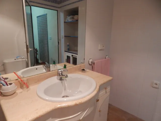 CASA DE CAMPO CON TERRENO URBANIZABLE EN ONTINYENT. — 24