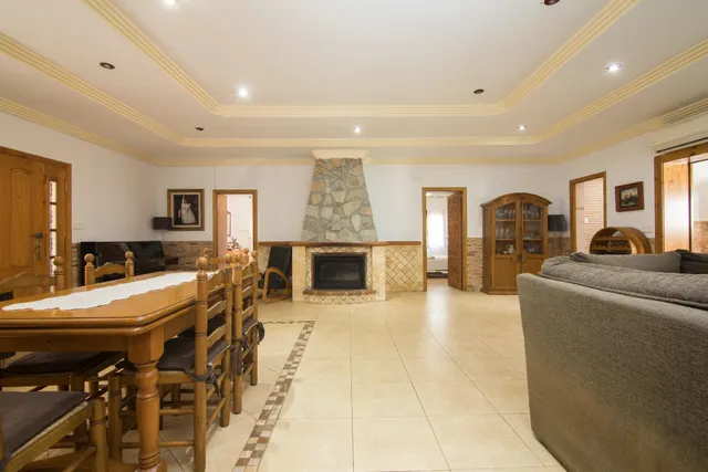 ¡chalet con piscina y gran parcela en Redován! — 24
