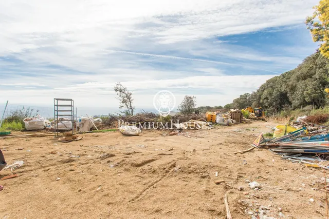 Terreno en venta con vistas espectaculares en La Cornisa — 3