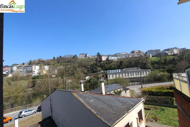 CASA REFORMADA AL LADO DE A PONTE ROMANA. — 10