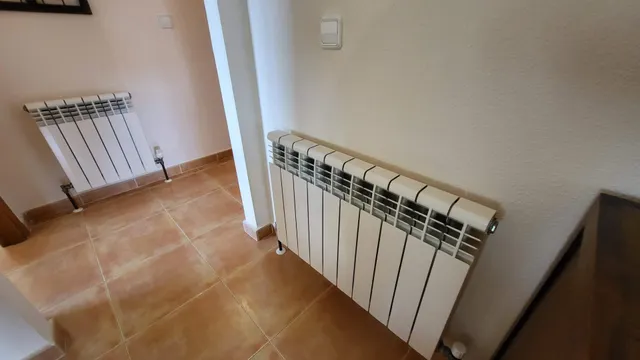 Chalet esquina de 3 Dormitorios y 3 Baños en parcela grande arreglada de 600m2 con piscina y garaje privado — 38