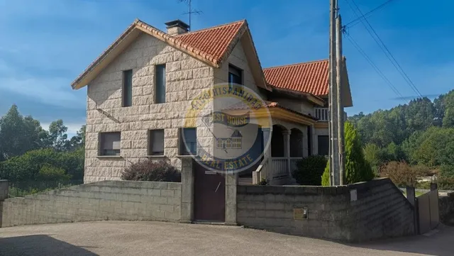 CHALET DE PIEDRA INDEPENDIENTE — 31