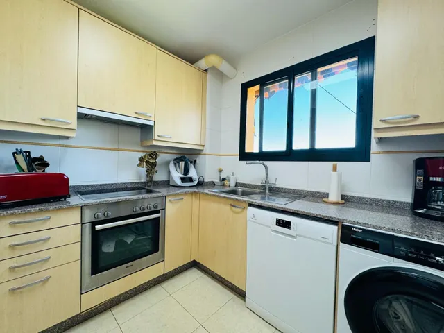 Piso en venta en Calle María de las Mercedes — 33