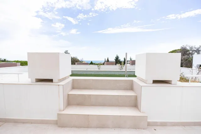 DOS ESPECTACULARES VILLAS RECIÉN TERMINADAS EN EL CENTRO DE MARBELLA — 46