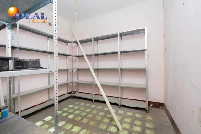 A LA VENTA EDIFICIO EN PLAZA BIB-RAMBLA — 18